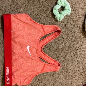 Nike Pro Sports Bra